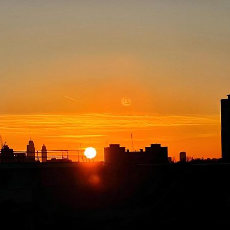 Bright Spacious En-Suite Room W/ London Views - 8Min From London Bridge! ภายนอก รูปภาพ